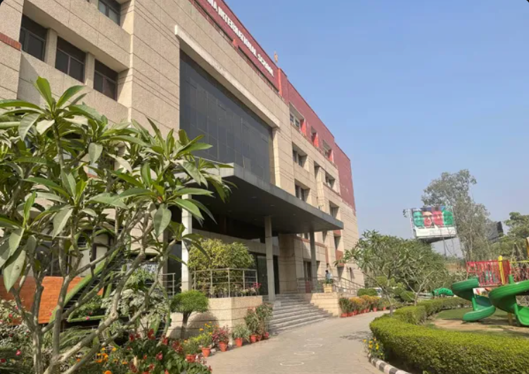 the campus of mris,charmwood 